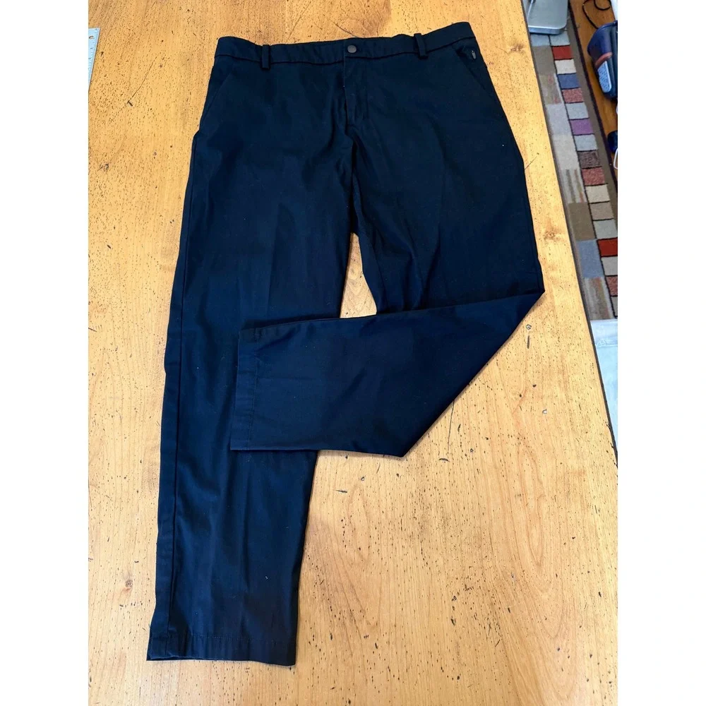 Lululemon Commission Slim 36x30 Black Warpstreme Golf Chino Pants Mens